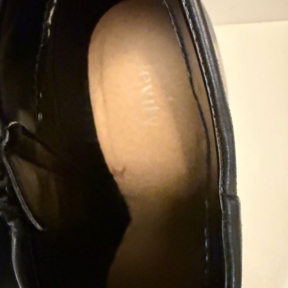 Levity Silver Black Leather Ankle Boots Stiletto Heel Pointed Toe Booties 8M - Picture 3 of 8